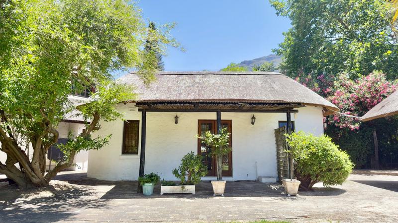 9 Bedroom Property for Sale in Hout Bay Western Cape